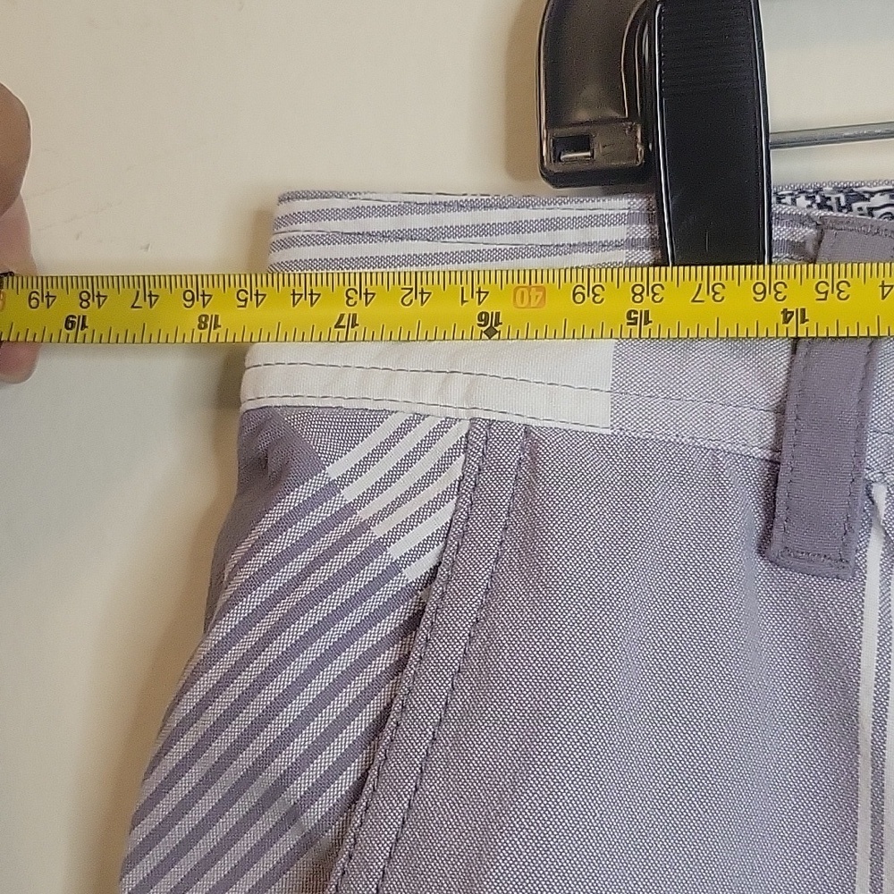 Lululemon Gray Plaid Men's Shorts Sz 36 Good Condition - Picture 8 of 10